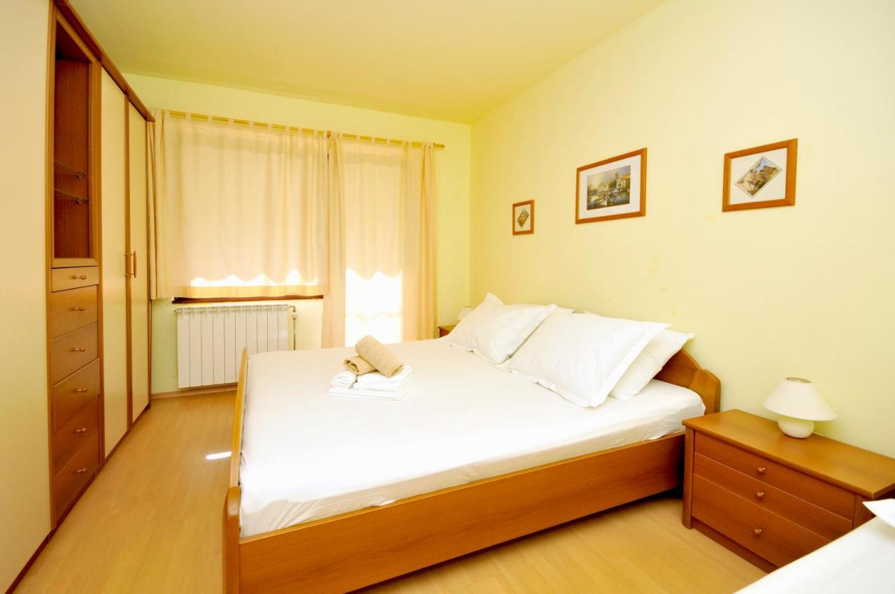 Apartments Penic Trogir Extérieur photo